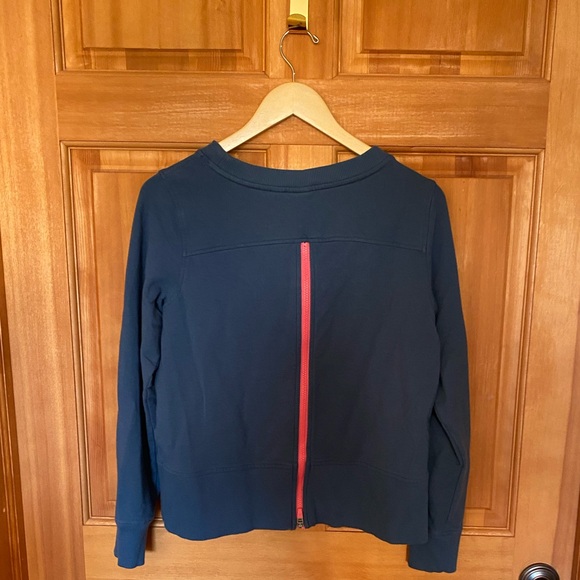 Puma:  blue crewneck with a zipper open back - Picture 2 of 4